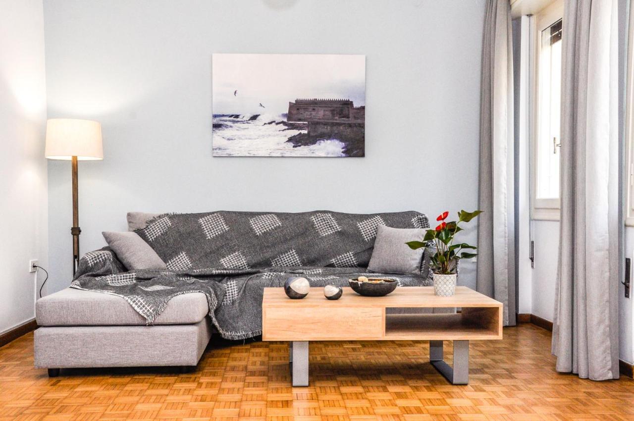 The Elegant. Spacious City Center Apartment. Heraklion (Crete) Exterior foto